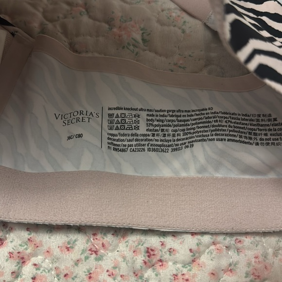 Victoria Secret Bra - Picture 3 of 3